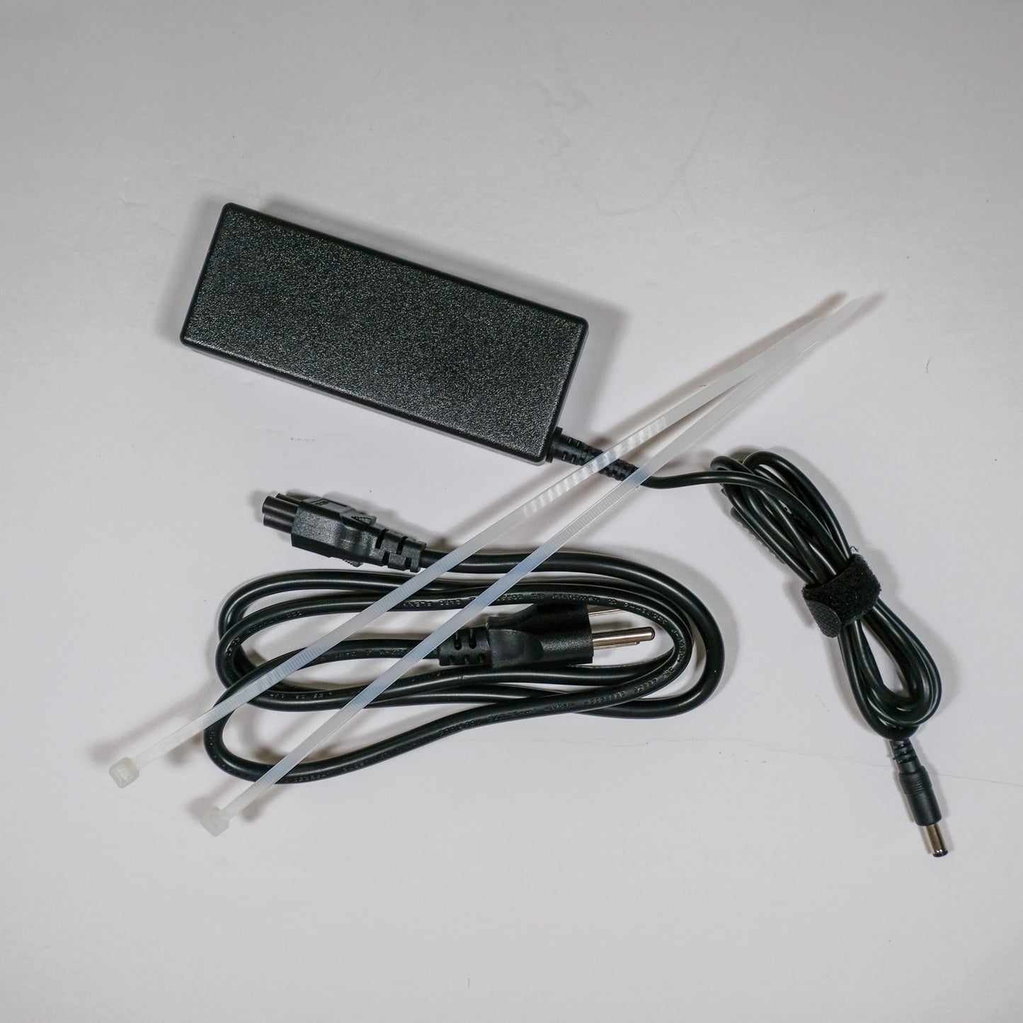 DCC-EX CSB1 DCC command station / booster + enclosure + power adaptor KIT [item csb1-cepk]